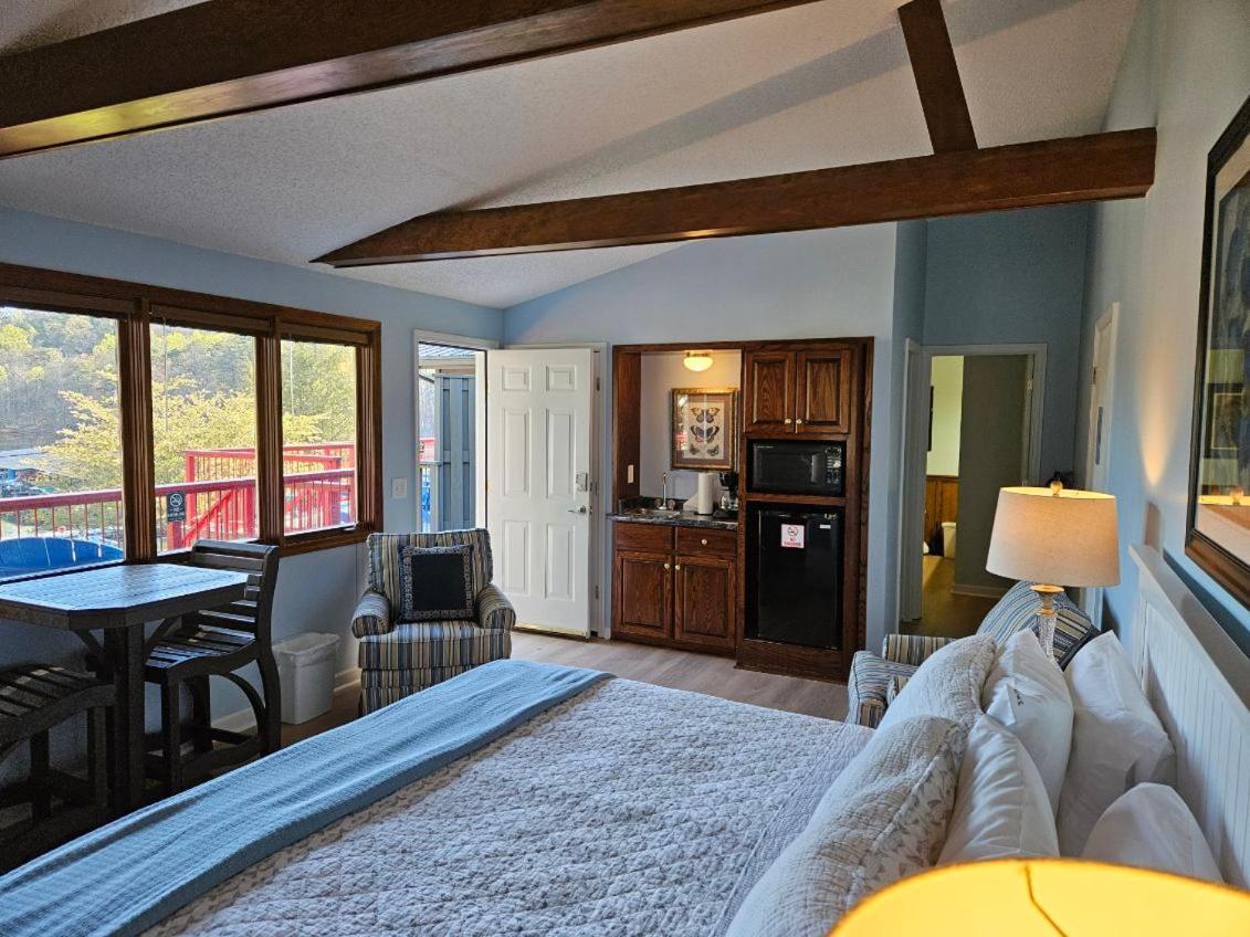 Boundary Waters Resort & Marina Hiawassee Εξωτερικό φωτογραφία